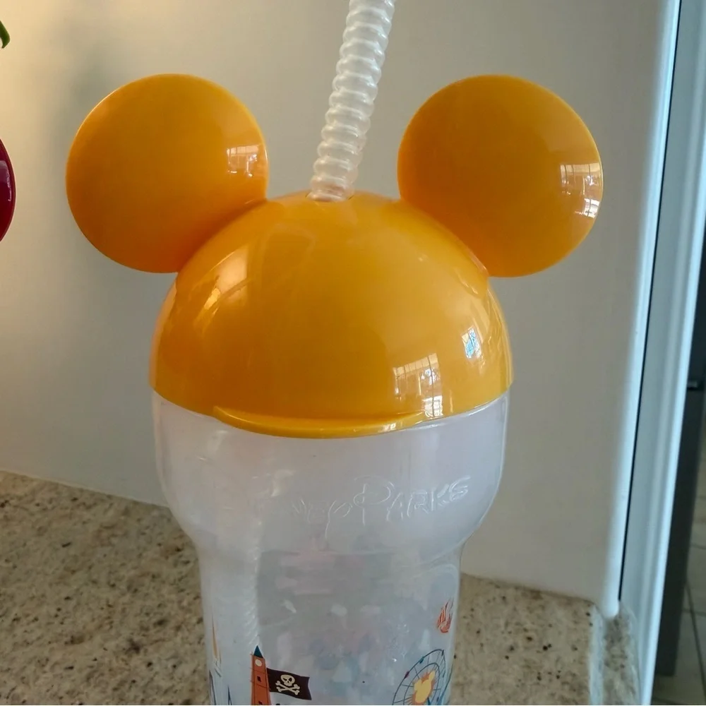 Disney Parks Mickey Mouse Ears Plastic Cups Set Disneyland [2] Cups with Straws